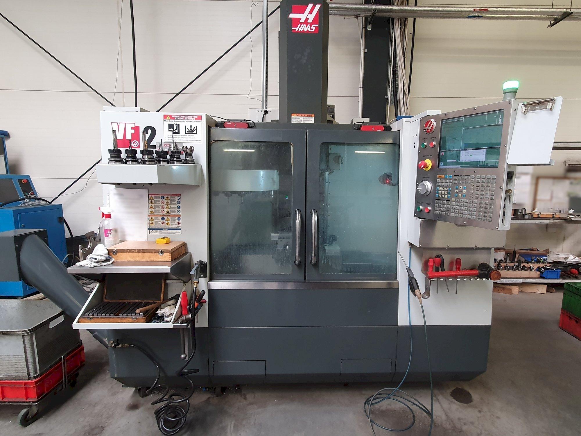 Frontansicht der HAAS VF-2  Maschine