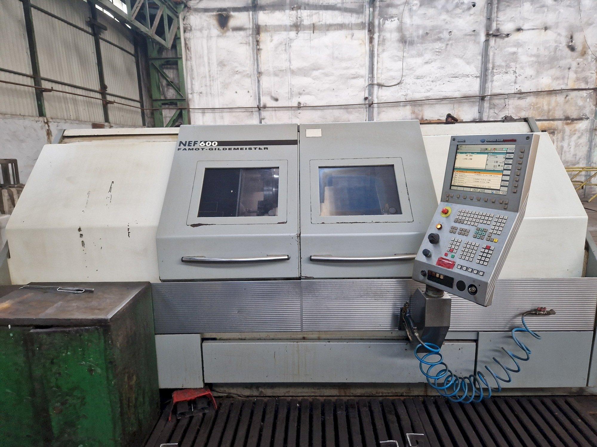 Frontansicht der DMG GILDEMEISTER NEF 600  Maschine