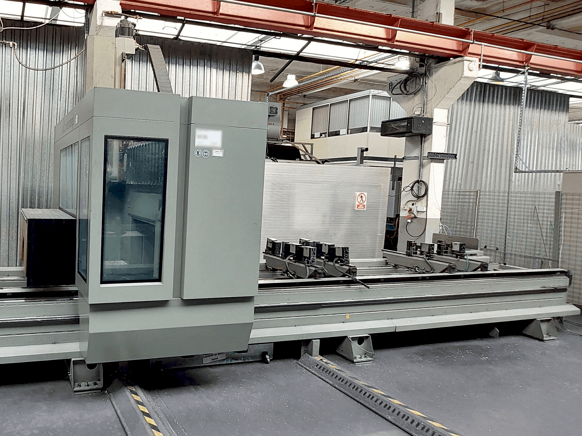 Frontansicht der Emmegi Emmegi Diamant XL7700  Maschine