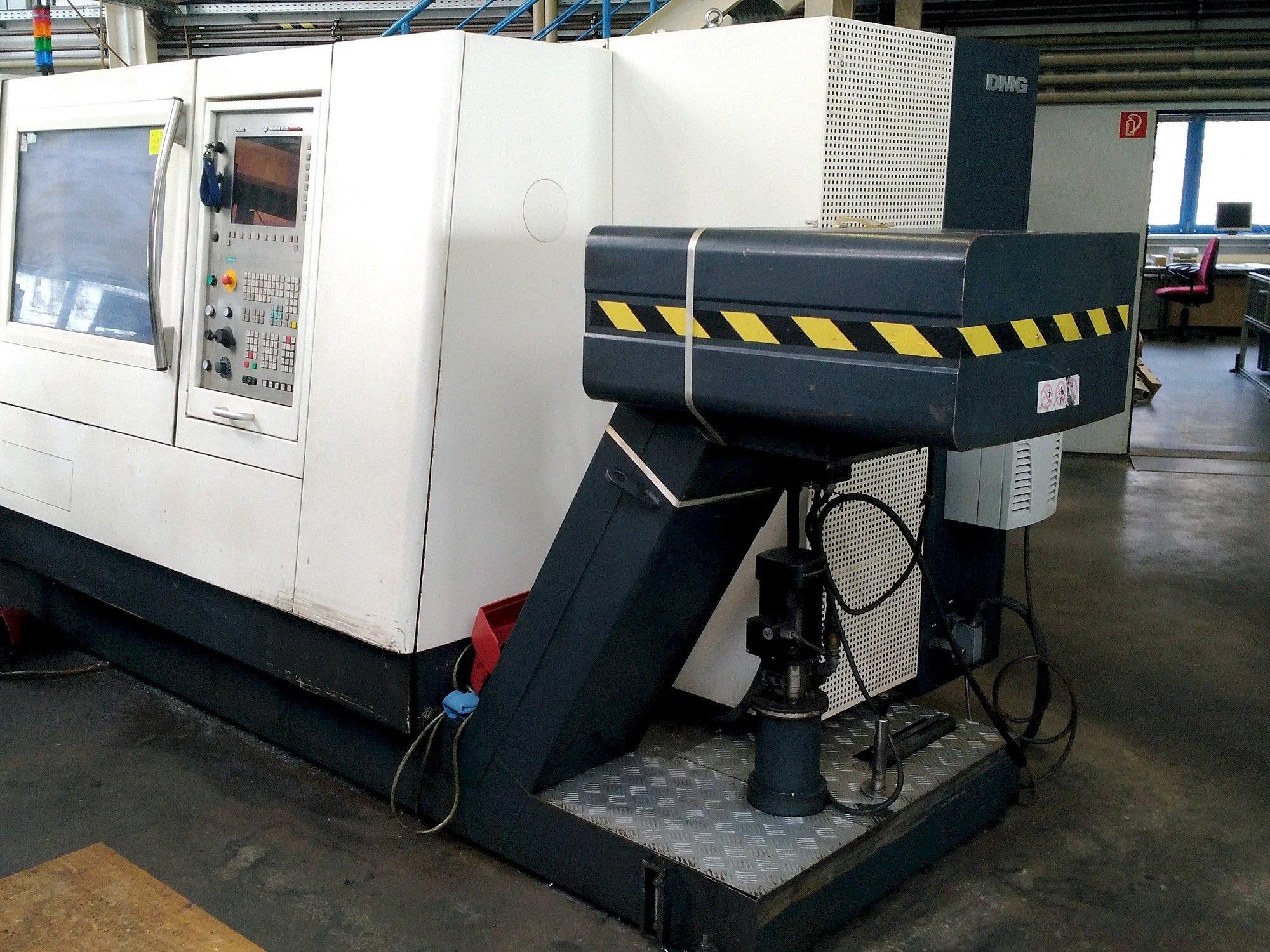 Frontansicht der Gildemeister DMG CTX 510 eco  Maschine