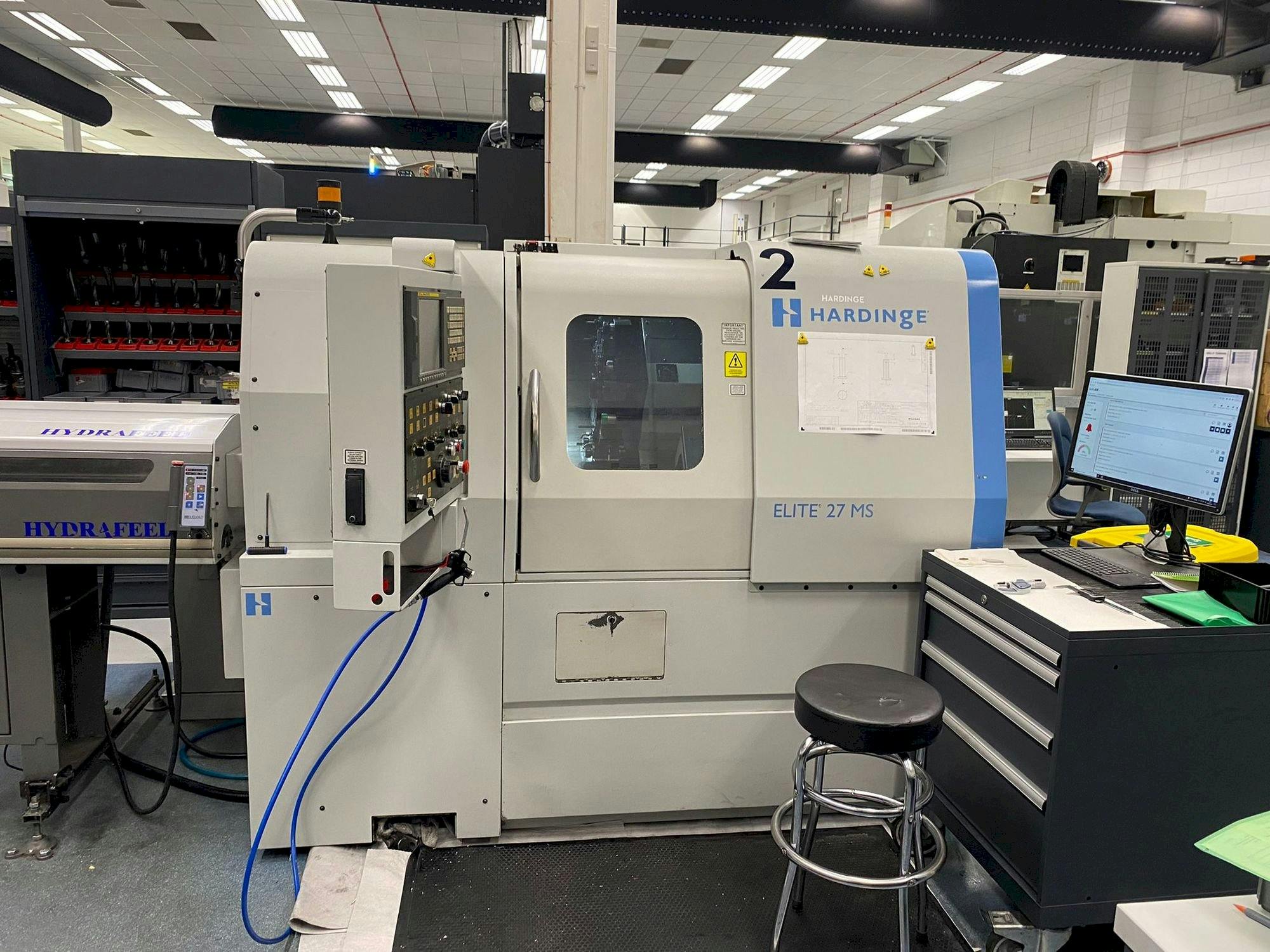 Frontansicht der HARDINGE Elite 27MS  Maschine