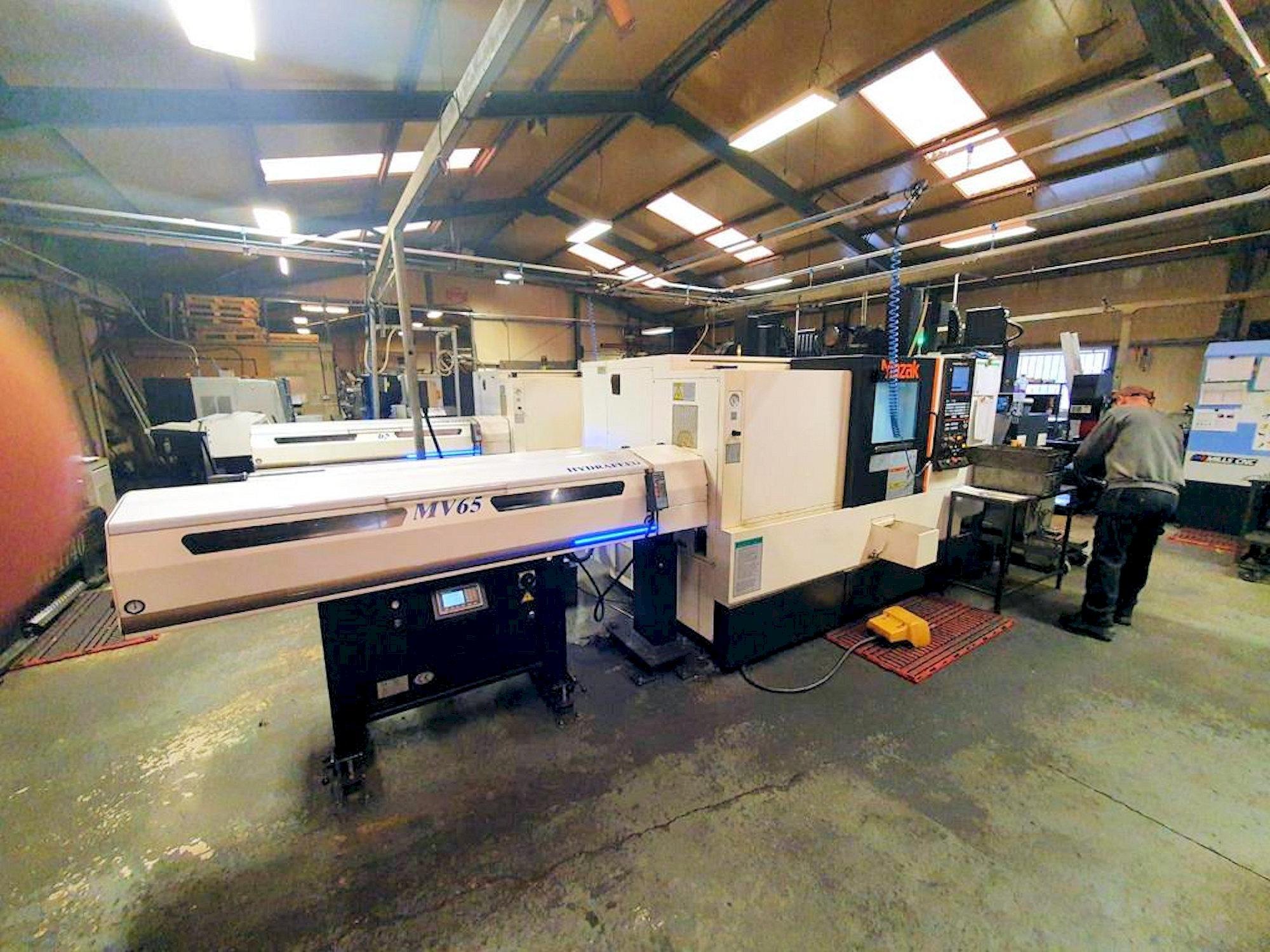 Frontansicht der Mazak Quick Turn Smart 200  Maschine