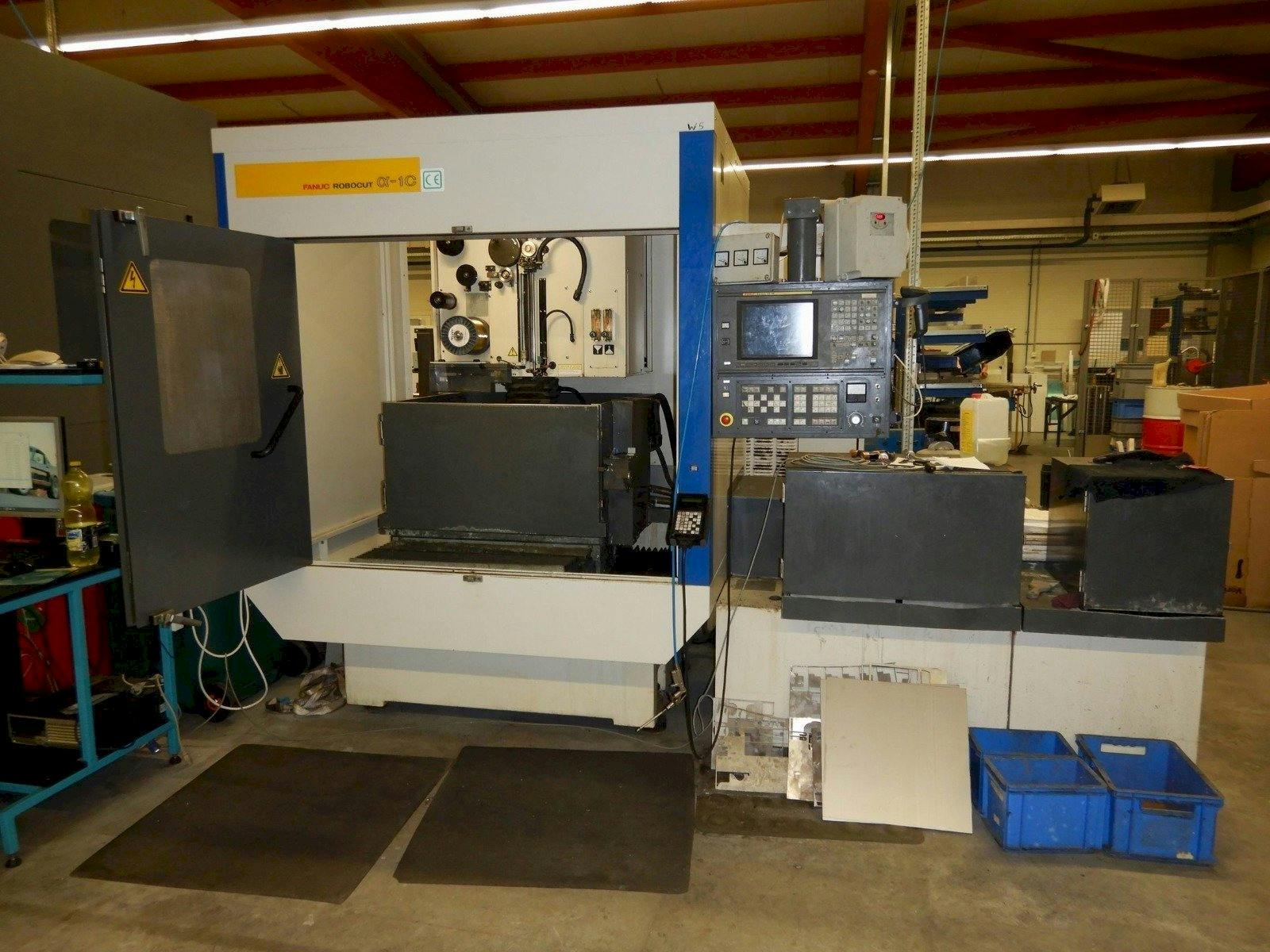 Frontansicht der FANUC ROBOCUT ALPHA 1C  Maschine