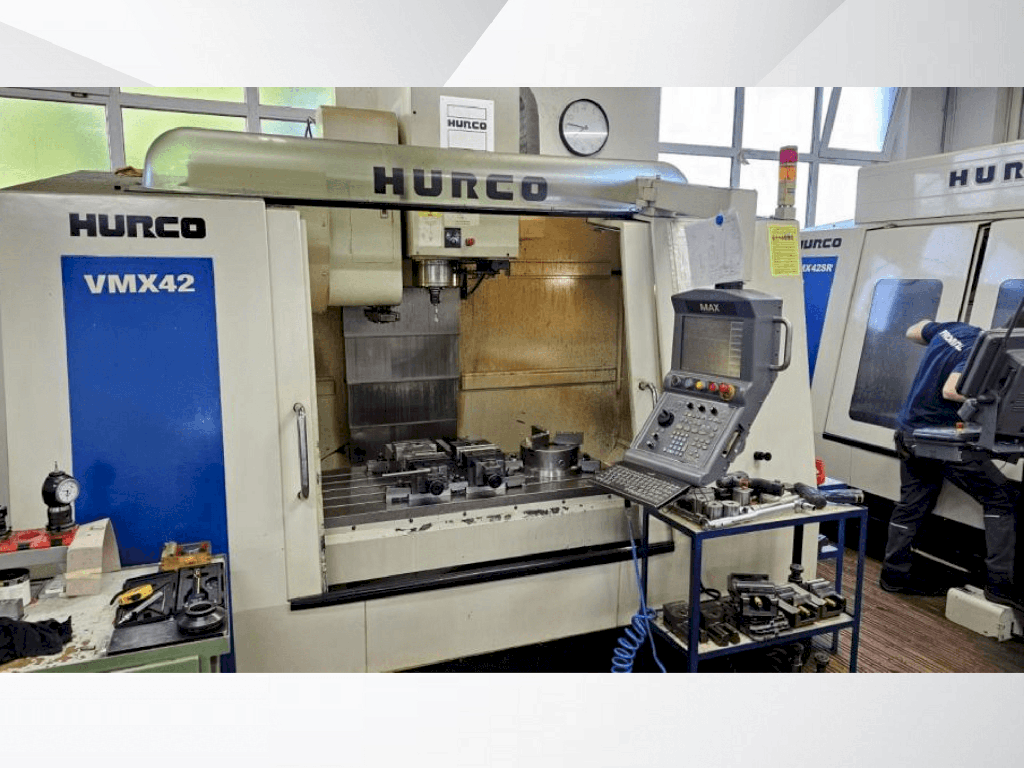 Frontansicht der Hurco VMX42  Maschine