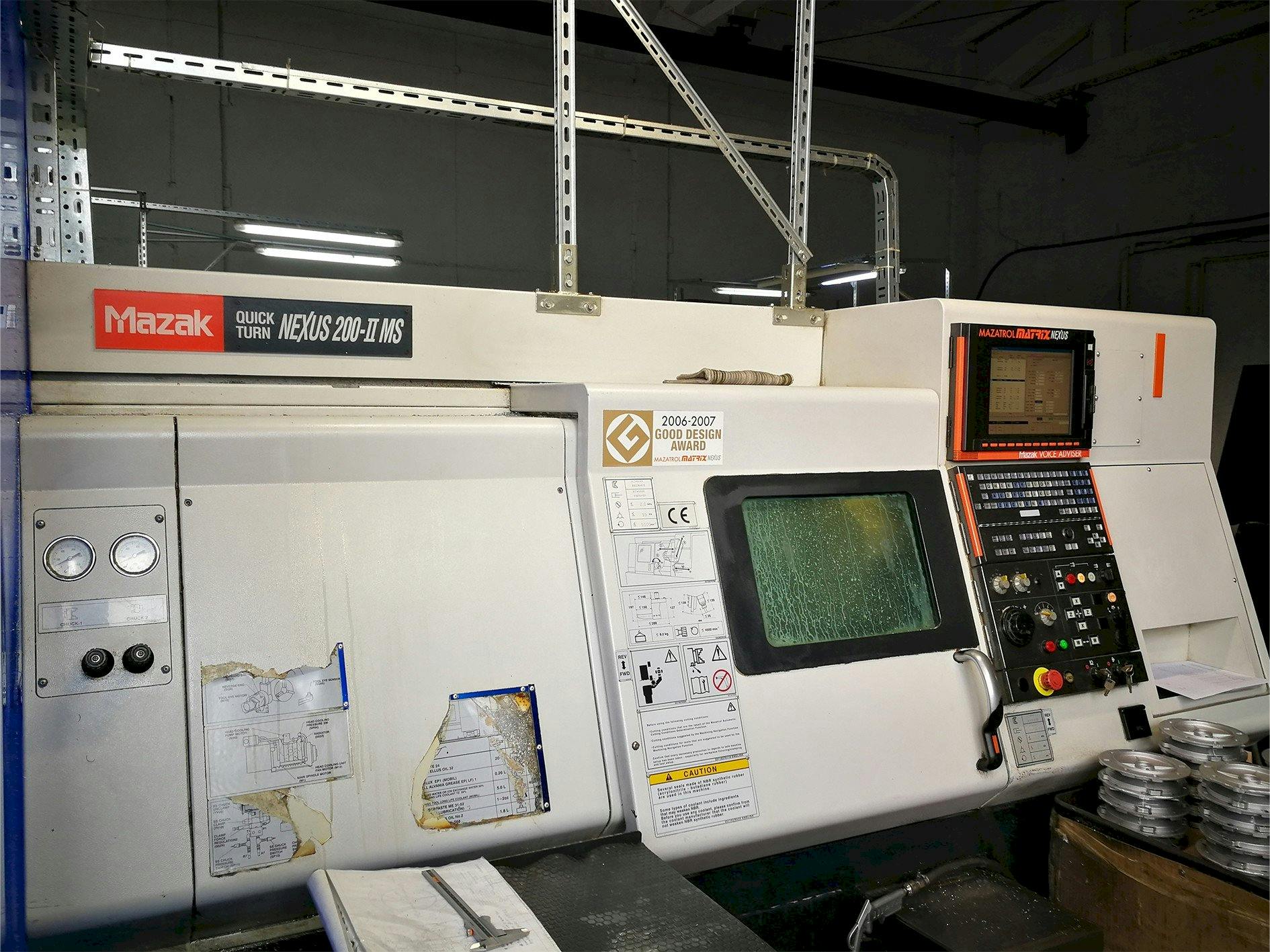 Frontansicht der Mazak Quick Turn Nexus 250-II MS  Maschine