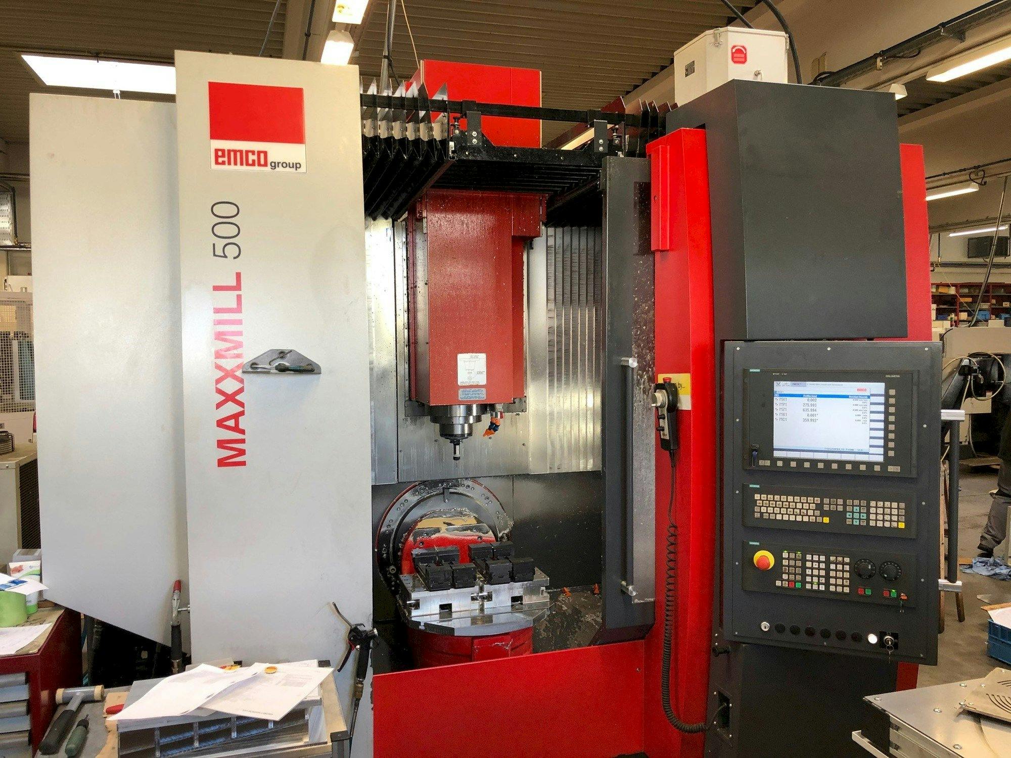 Frontansicht der EMCO MAXXMILL 500  Maschine