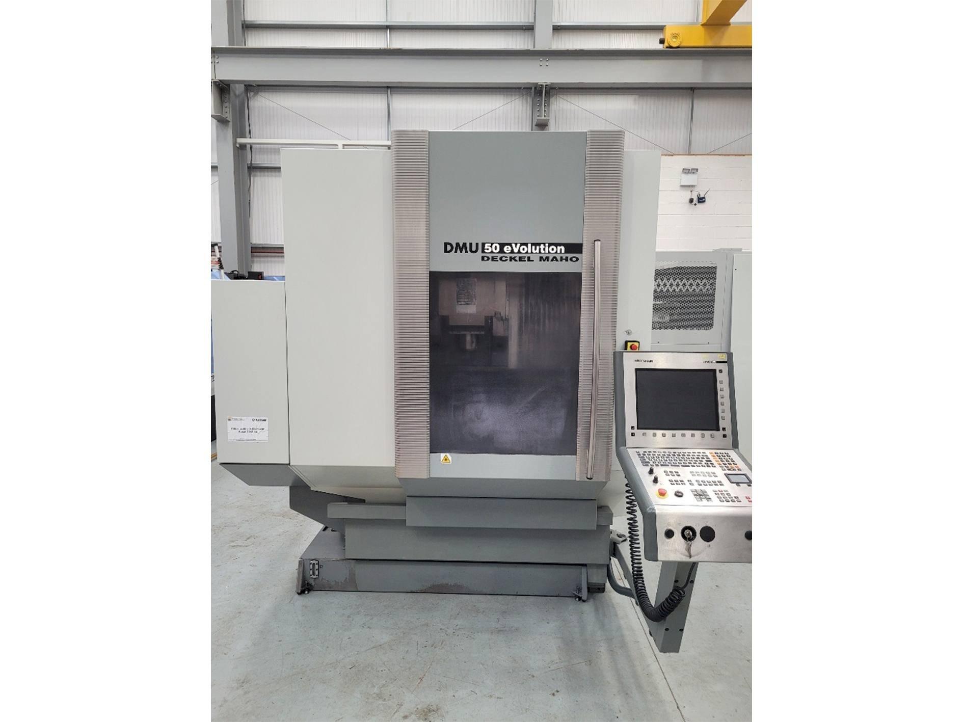 Frontansicht der DECKEL MAHO DMU 50 EVOLUTION  Maschine