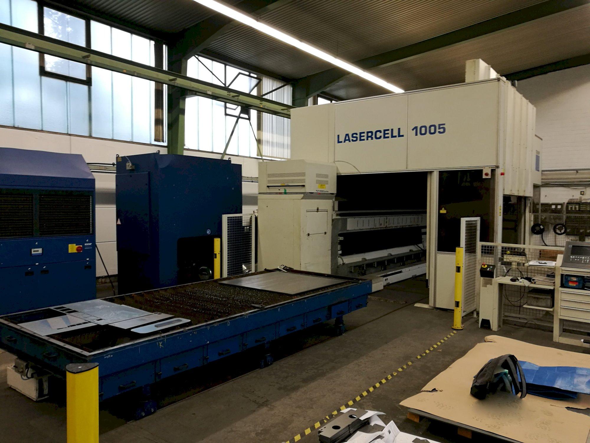 Linke Ansicht der Trumpf Lasercell TLC 1005 Maschine