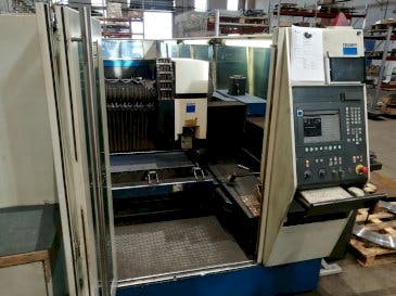 Frontansicht der Trumpf TruLaser 5060 Maschine