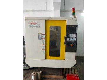 Frontansicht der FANUC Alpha-D14MiA  Maschine