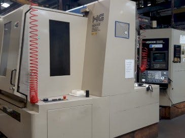 Frontansicht der HITACHI SEIKI HG 630  Maschine