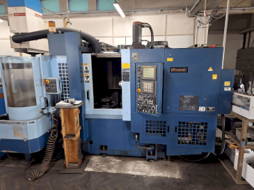 Frontansicht der Matsuura ES-450 H2  Maschine